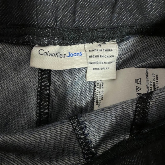 Calvin Klein Outfit, Size 4T - Picture 2 of 3